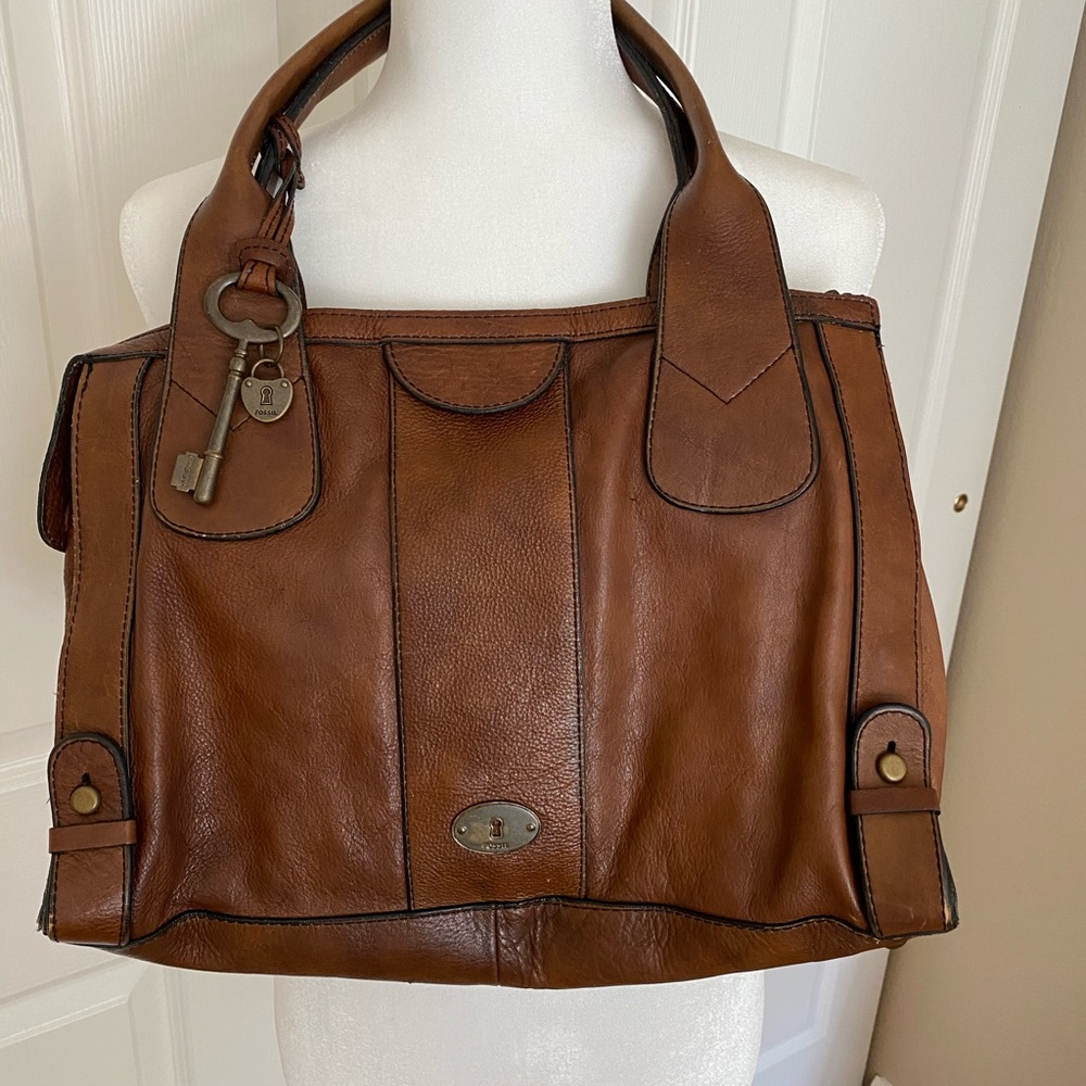 Brown leather Fossil shoulder bag